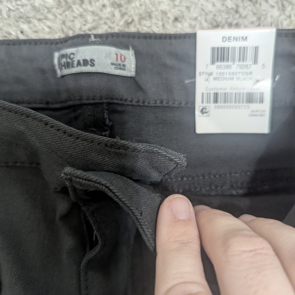 Epic Threads Medium Black Jeans NWT - Picture 2 of 4